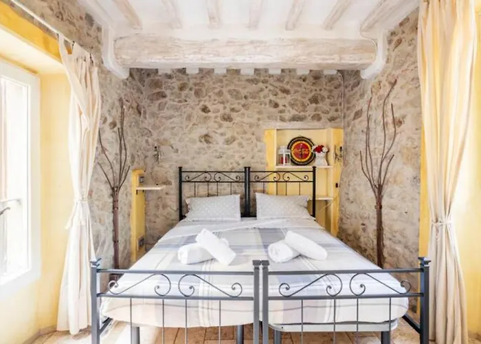 Dacia Bed and Breakfast