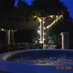 Dacia Bed And Restaurant לינה וארוחת בוקר
