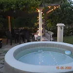 Dacia Bed And Restaurant 4*