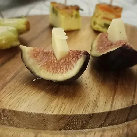 Dacia לינה וארוחת בוקר Guiglia