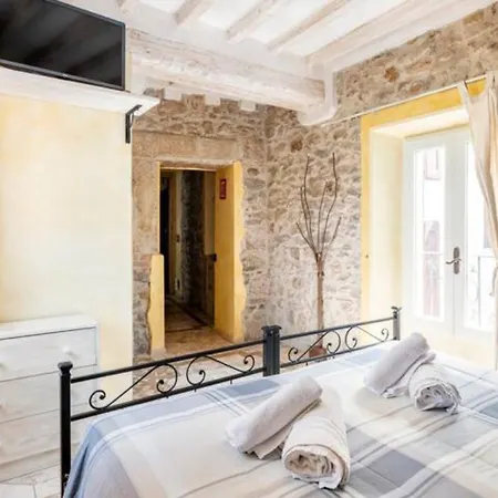 לינה וארוחת בוקר Dacia