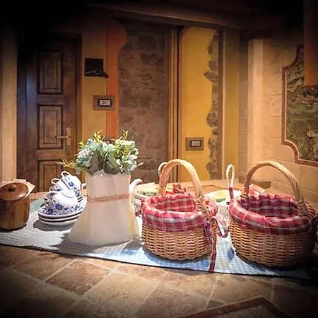 Oda ve Kahvaltı Dacia Bed And Restaurant Guiglia